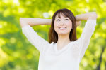 リラックスする女性